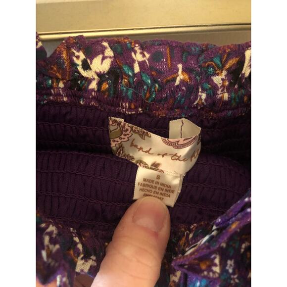 Band of Gypsies Band of the Free Women's Agathe Purple Floral Smocked Top Size S - Picture 5 of 9